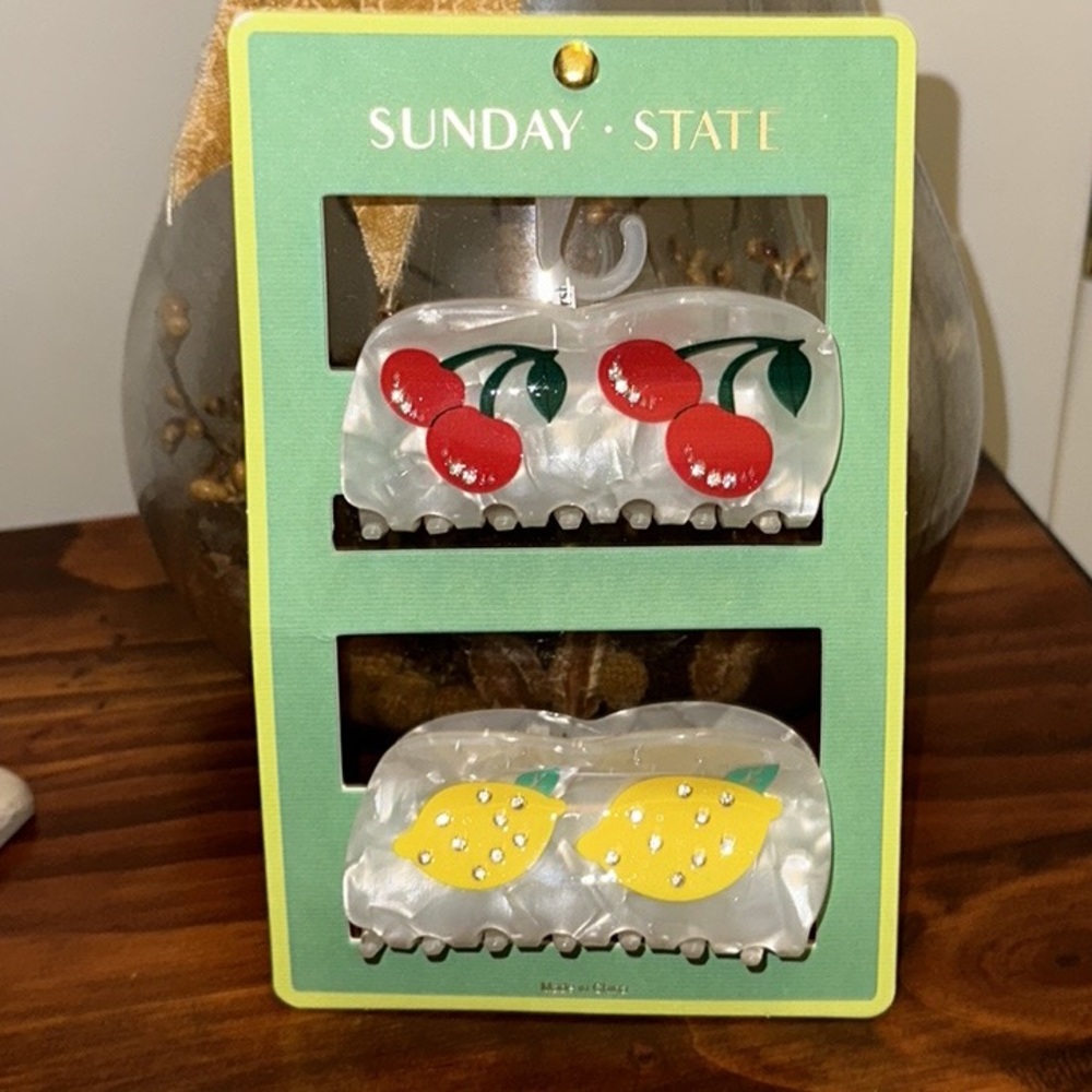 SUNDAY STATE women’s Cherry and Lemon Hair Claw Clip’s pack of two